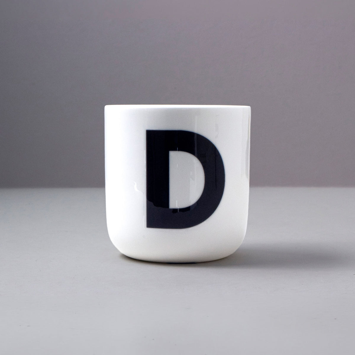 Classic letter - D (Mug)