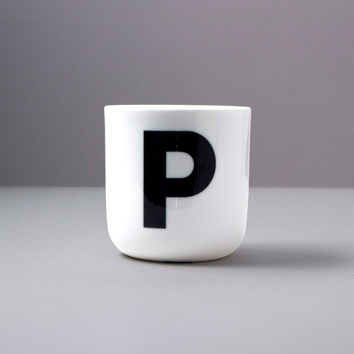 Classic letter - P (Mug)