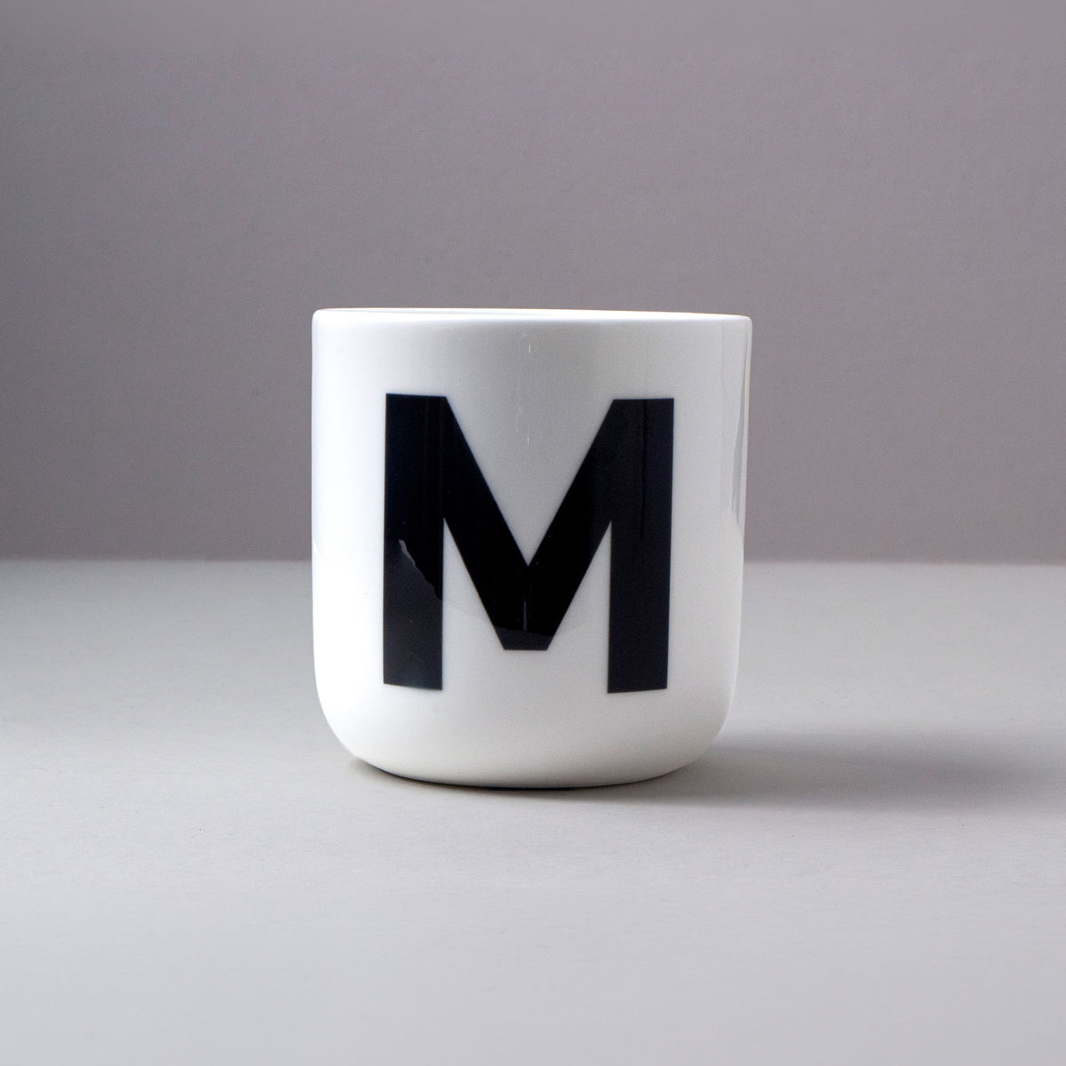 Classic letter - M (Mug)