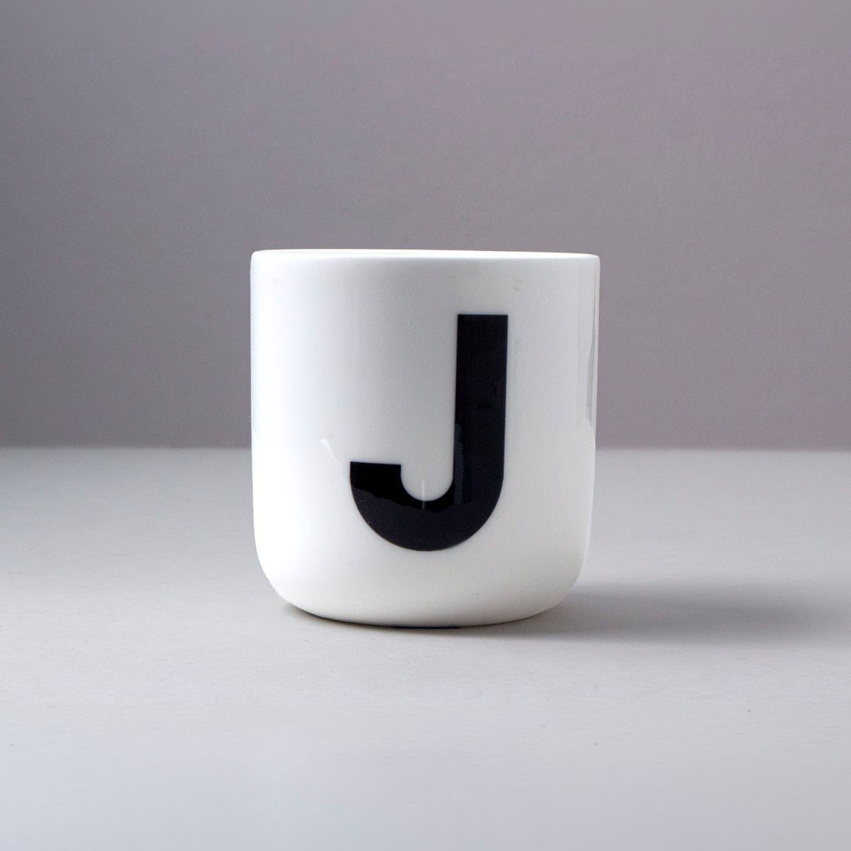 Classic letter - J (Mug)